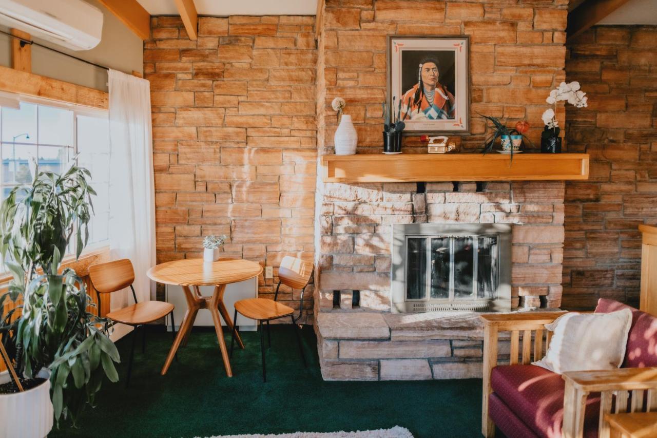 Sapphire Motel Midtown Bozeman Ngoại thất bức ảnh