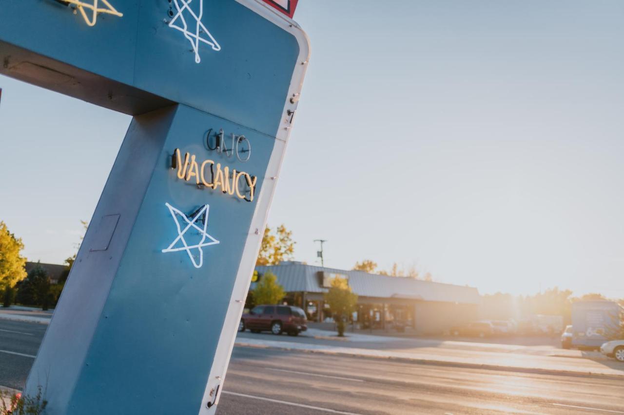 Sapphire Motel Midtown Bozeman Ngoại thất bức ảnh