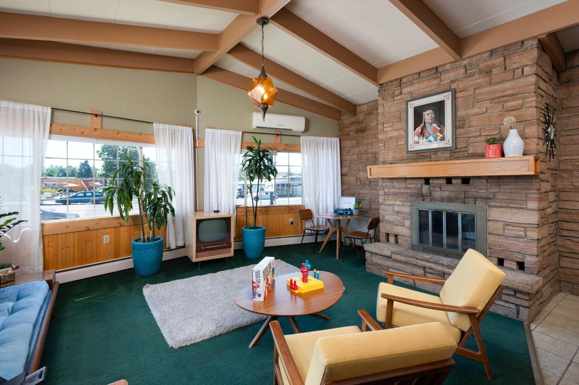 Sapphire Motel Midtown Bozeman Ngoại thất bức ảnh