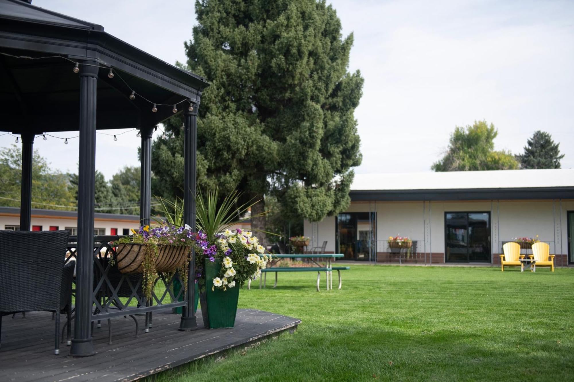 Sapphire Motel Midtown Bozeman Ngoại thất bức ảnh
