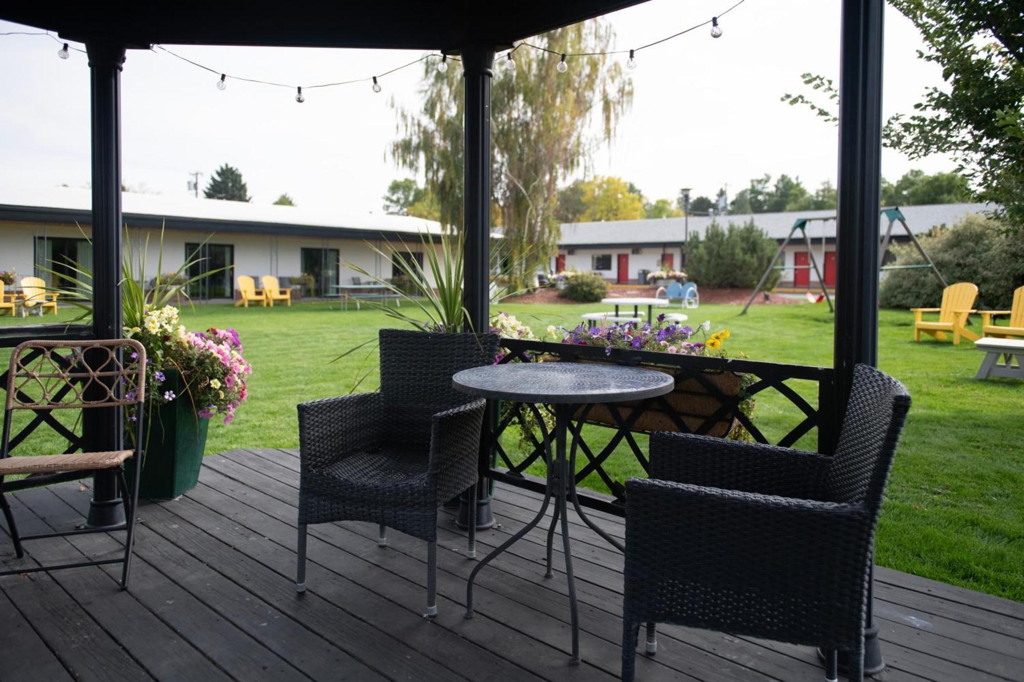 Sapphire Motel Midtown Bozeman Ngoại thất bức ảnh
